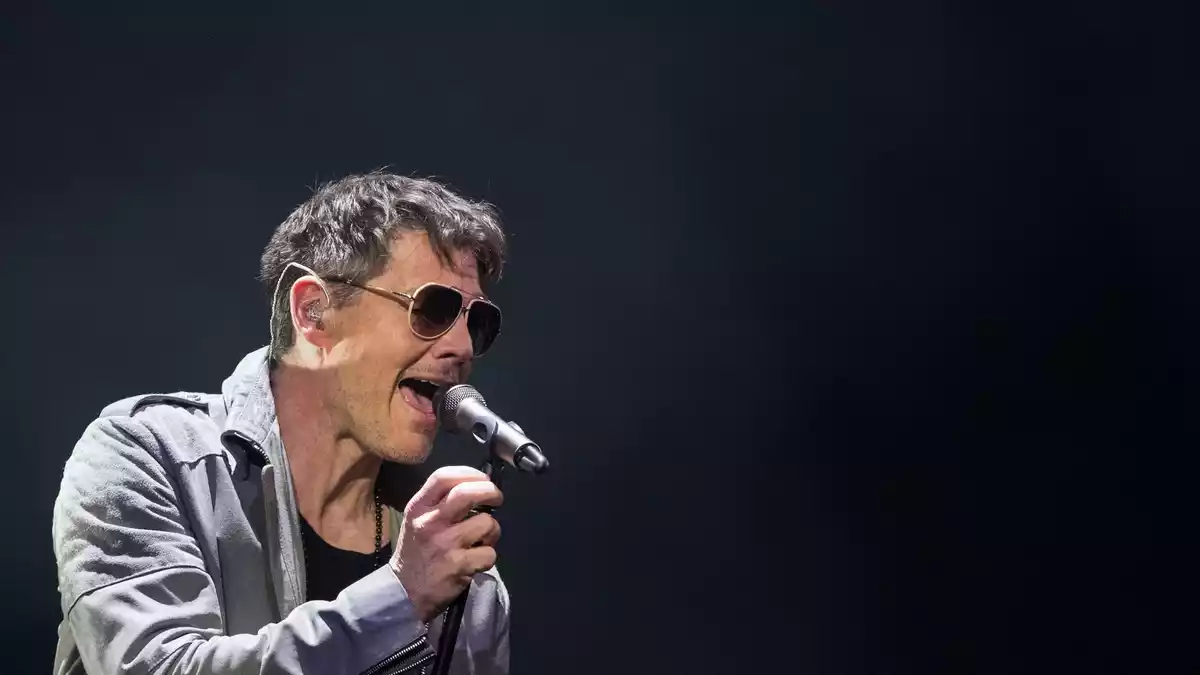 Da konnte er noch auf der Bühne singen: Harket bei einem Konzert in Stuttgart 2018. (Archivbild) - Bild: Marijan Murat/dpa