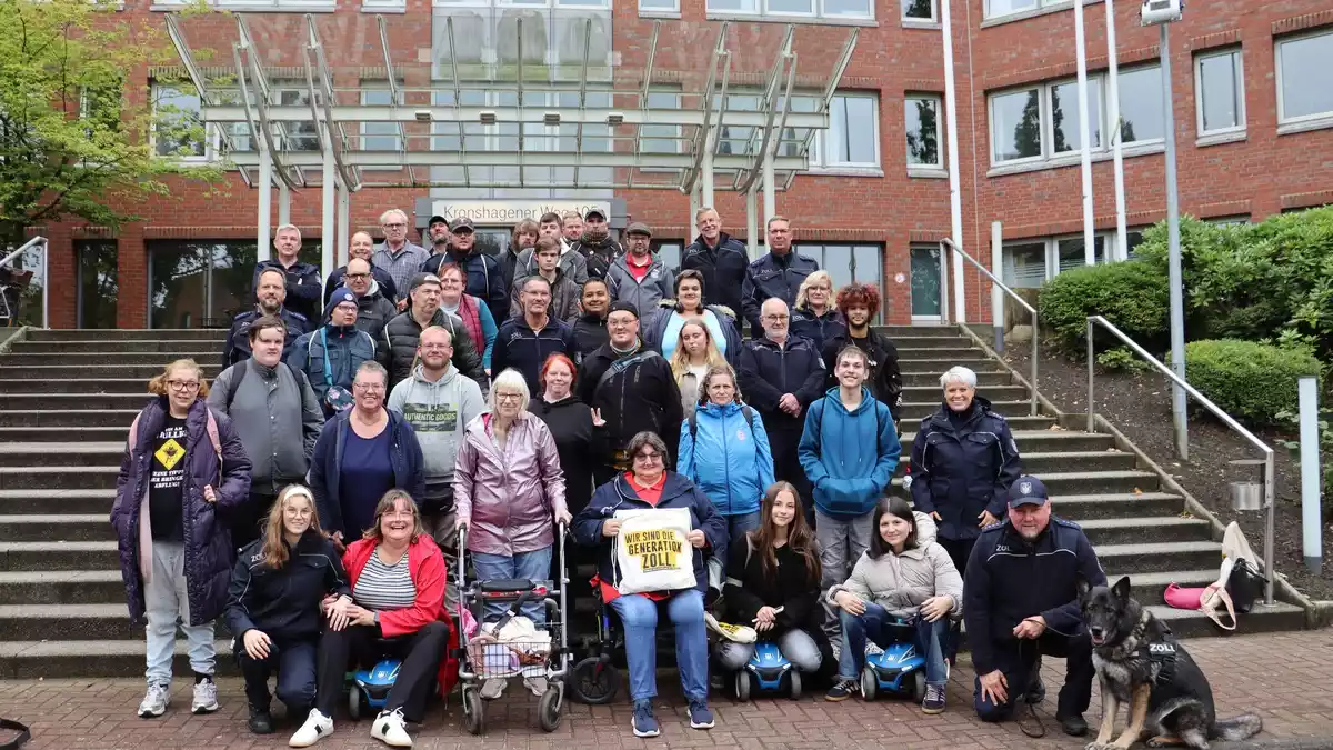 HZA-KI: Schichtwechsel in Kiel: Zoll und Stiftung Drachensee tauschen die Perspektive - Bild: presseportal.de