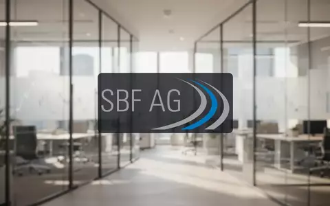 Moderne Büroarchitektur mit hellem, natürlichem Licht als Symbol für wirtschaftliches Wachstum und Unternehmenserfolg. - Foto: über boerse-global.de