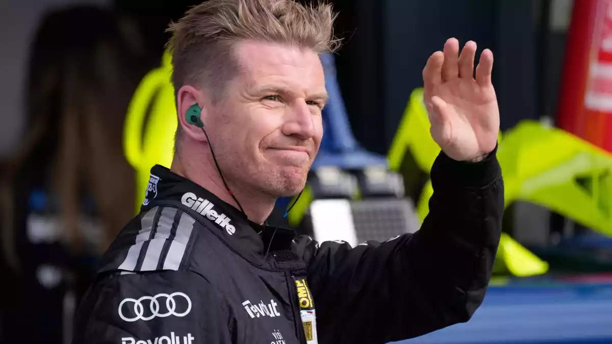Nico Hülkenberg wird auch im zweiten Audi-Jahr fürs deutsche Team fahren. (Archivbild) - Bild: Darko Bandic/AP POOL/AP/dpa