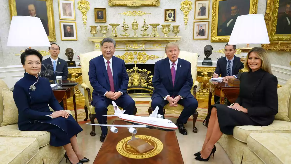 Xi bleibt bis Freitag. - Bild: Jacquelyn Martin/AP/dpa