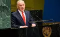 Rede vor lichten Reihen: Israels Ministerpräsident Netanjahu. - Foto: Yuki Iwamura/AP/dpa