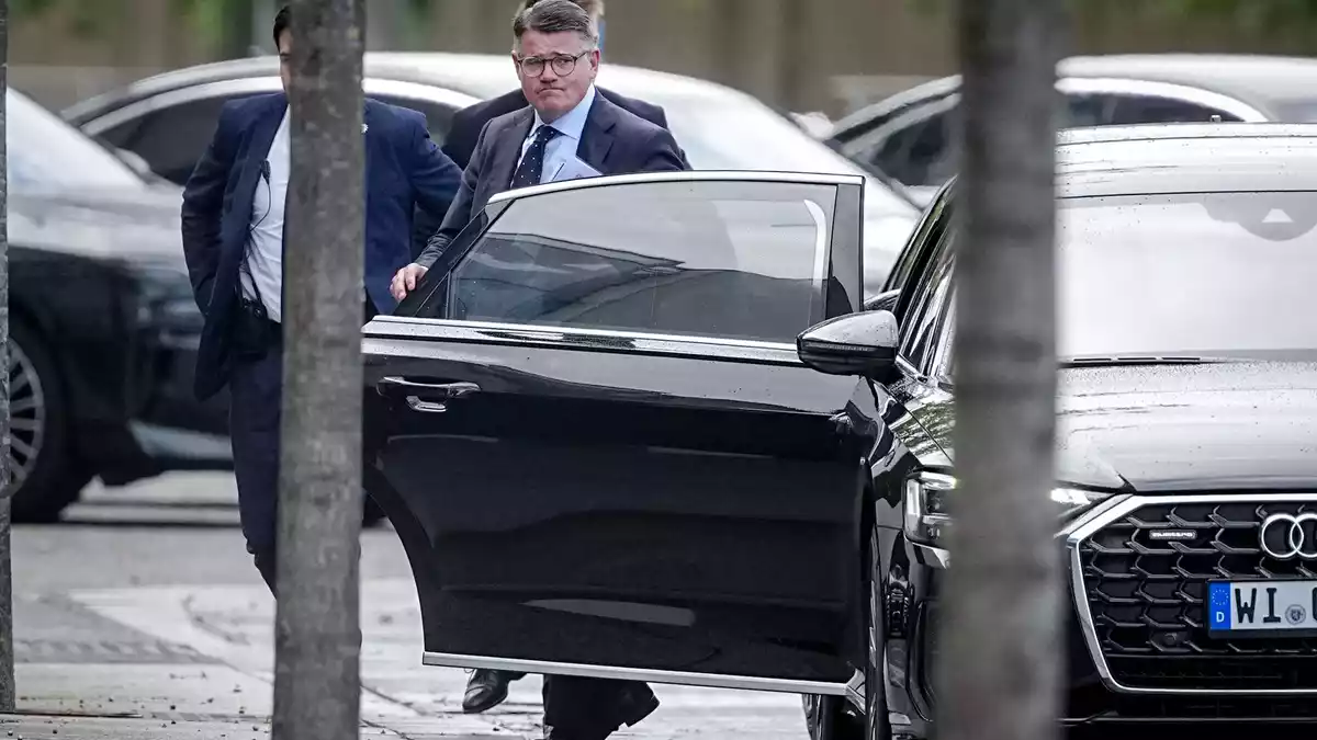 Hessens Regierungschef Boris Rhein hat neben der Zuckersteuer auch geplante Steuererhöhungen auf Tabak und Alkohol abgelehnt. (Archivbild) - Bild: Kay Nietfeld/dpa