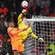 Marc-André ter Stegen hatte bei seinem Comeback richtig viel zu tun.  - Bild: Martin Meissner/AP/dpa