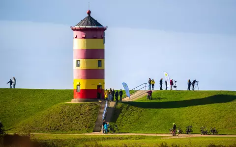 Der Spätsommer nimmt noch einmal so richtig Anlauf. - Foto: Sina Schuldt/dpa