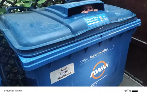 FW-M: Kind in Papiercontainer gefangen (Sendling) - Foto: presseportal.de