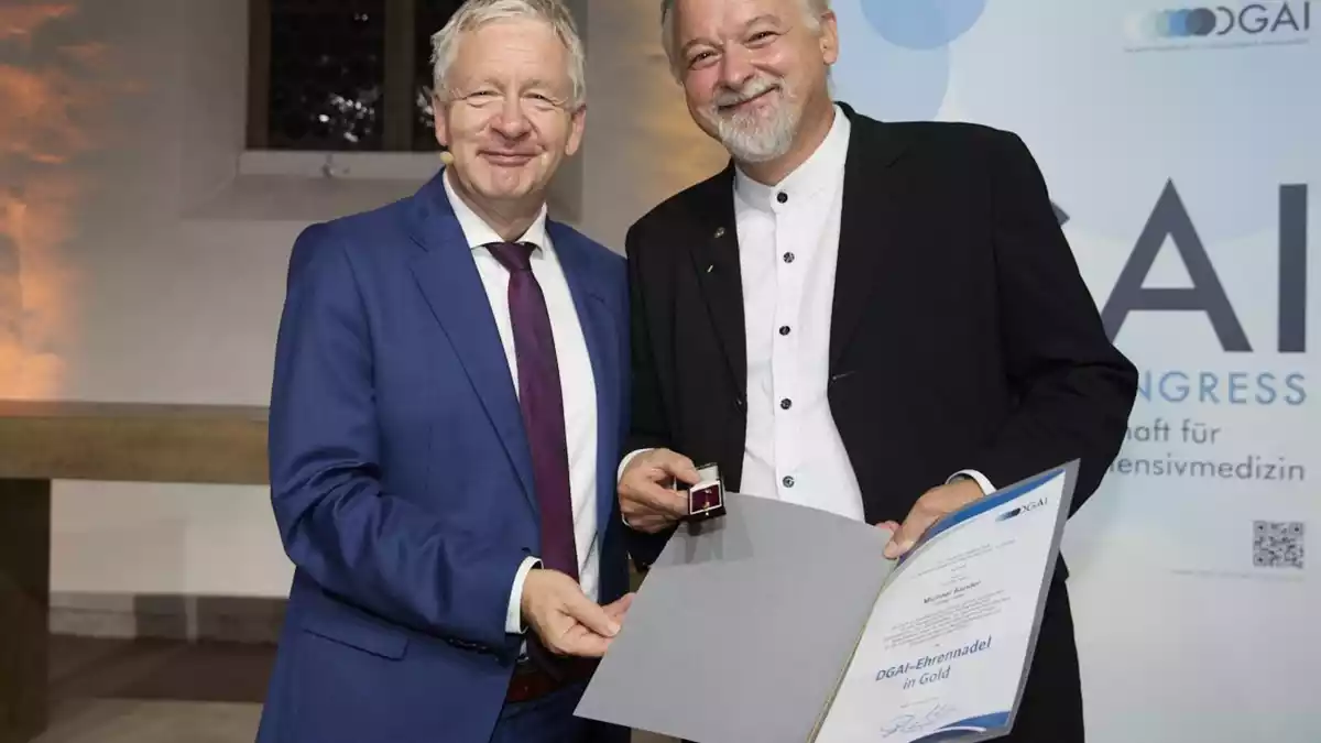 DGAI ehrt Prof. Dr. Michael Sander mit der Anästhesie-Ehrennadel in Gold - Bild: presseportal.de