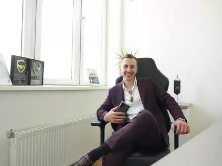 Genug AuftrÀge, zu wenig Cashflow: Wie das Unternehmenscoaching von Smart Trading Gains betriebliche EngpÀsse löst - Foto: presseportal.de