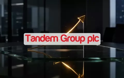 Abstrakte Darstellung von finanziellem Aufschwung und wirtschaftlicher Erholung mit goldenem Licht auf dunklem Hintergrund. - Foto: über boerse-global.de
