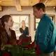 Weder Nice (r, Patrick Kalupa) noch Charlie (l, Josefine Preuß) können sich daran erinnern, was in der vergangenen Nacht zwischen ihnen vorgefallen ist. Haben sie etwa?  - Bild: Rudolf Wernicke/ZDF/dpa