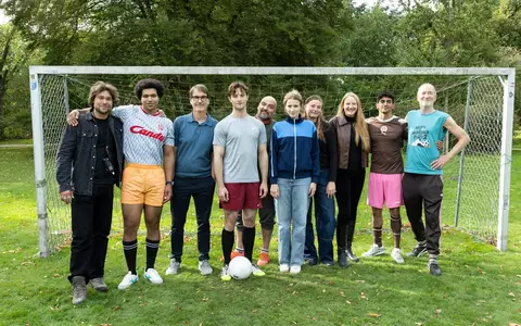 NDR dreht „Nordlichter-Komödie „War doch nur Spaß mit Katharina Stark, Nick Romeo Reimann, Peter Lohmeyer, Anja Kling und Pierre Littbarski - Foto: presseportal.de
