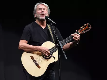 Der Sänger Reinhard Mey hat nun sein 30. Studioalbum veröffentlicht. (Archivbild) - Foto: Swen Pförtner/dpa