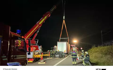 FW-M: Tödlicher Verkehrsunfall auf der Autobahn - Foto: presseportal.de