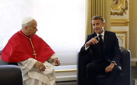Papst und Präsident trafen sich auch zu einem Zweiergespräch. - Foto: Mohammed Badra/Pool EPA via AP/dpa