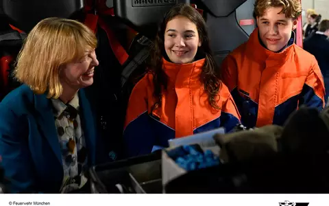 FW-M: Elke Büdenbender besucht Jugendfeuerwehr München (Schwabing) - Foto: presseportal.de