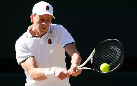 Fällt weiter verletzt aus: Tennisstar Jannik Sinner. (Archivbild) - Foto: Ben Whitley/PA Wire/dpa