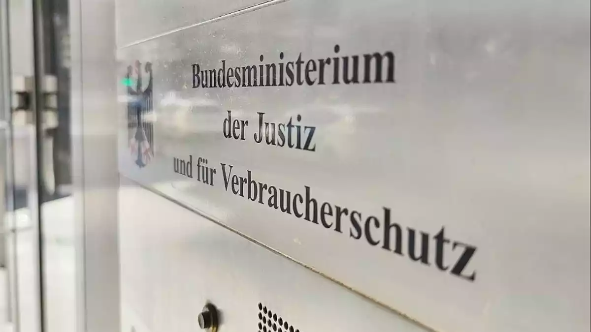 Regierung hält an Reform von Informationsfreiheitsgesetz fest