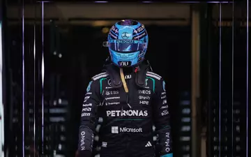 George Russell erhöht den Druck auf seinen Mercedes-Teamkollegen. - Foto: Pavel Bednyakov/AP/dpa
