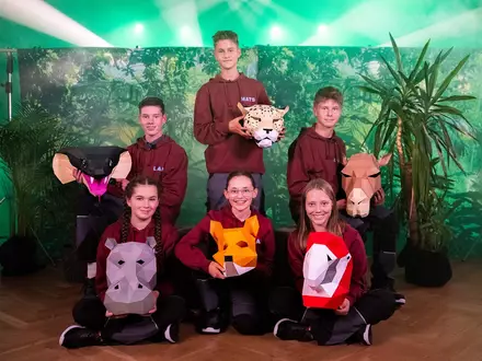 Neues Zoo-Abenteuer für sechs Teenager: Dreharbeiten für 5. Staffel von „Elefant, Tiger & Kids: Zoo-Praktikum Backstage“ gestartet - Foto: presseportal.de