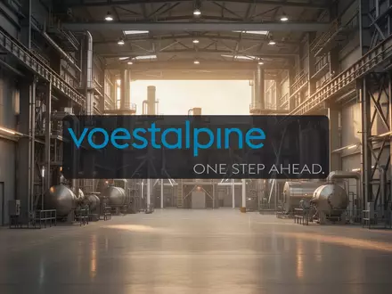 Abstrakte Darstellung von moderner Stahlproduktion und Energieinfrastruktur in warmem Licht. - Foto: über boerse-global.de