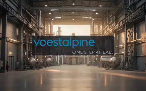 Abstrakte Darstellung von moderner Stahlproduktion und Energieinfrastruktur in warmem Licht. - Foto: über boerse-global.de