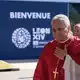 Frankreich heißt den Papst willkommen. - Bild: Gregorio Borgia/Pool AP/dpa