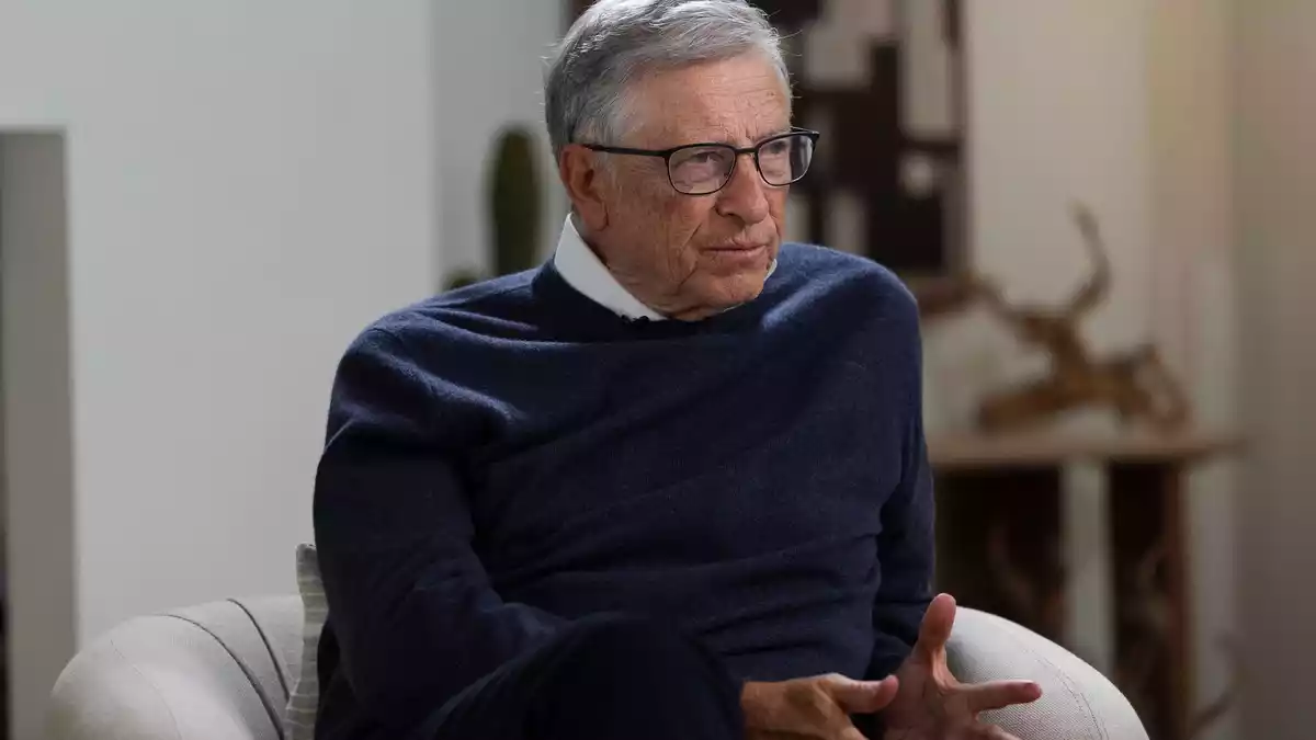 Microsoft-Mitgründer Bill Gates schließt sich Warnungen vor Gefahren Künstlicher Intelligenz an. (Archivbild) - Bild: Jae C. Hong/AP/dpa