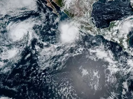 Im Ostpazifik ist die diesjährige Hurrikansaison sehr aktiv. Im Atlantik ist sie dagegen ruhig. - Foto: Uncredited/NOAA/AP/dpa