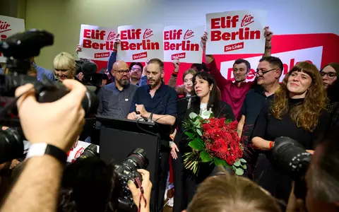 Die Berliner Linke will nach ihrem Wahlsieg eine rot-grün-rote Koalition schmieden.     - Foto: Sebastian Gollnow/dpa