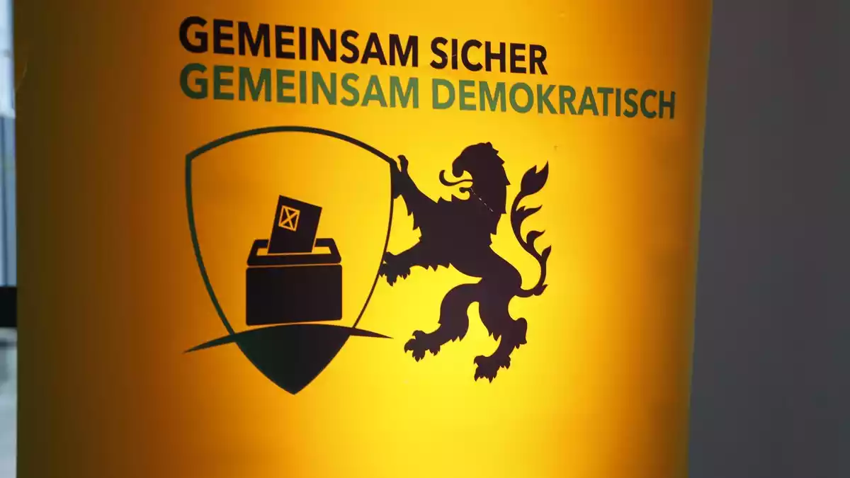 POL-OF: Begegnung schafft Vertrauen: Interkultureller Abend des Polizeipräsidiums Südosthessen - Bild: presseportal.de