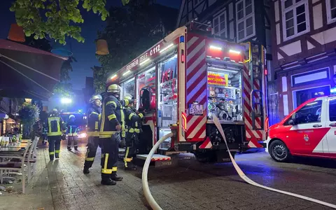 FW Celle: Feuer in der historischen Altstadt von Celle - eine Person gerettet - Foto: presseportal.de