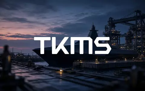 Abstrakte Darstellung einer modernen Werft bei Dämmerung mit Fokus auf maritime Verteidigungstechnologie. - Foto: über boerse-global.de