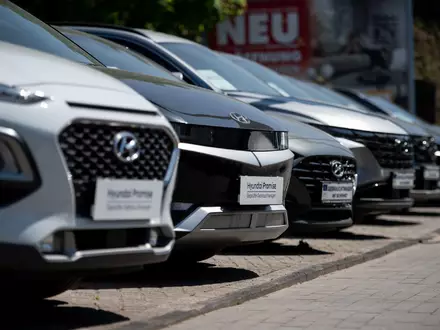 Die Preise für gebrauchte Elektroautos haben angezogen. (Archivbild) - Foto: Fabian Strauch/dpa