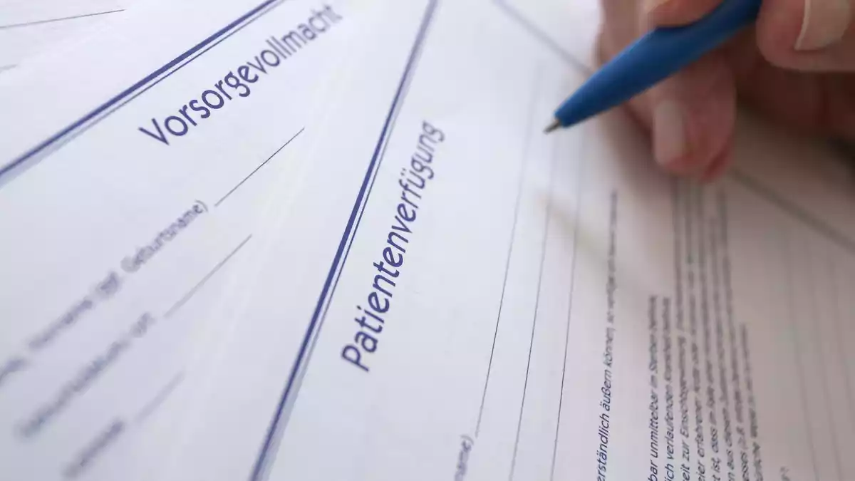 Wichtige Dokumente können im Zentralen Vorsorgeregister als Abschriften digital hinterlegt werden. (Symbolbild) - Bild: Karl-Josef Hildenbrand/dpa/dpa-tmn