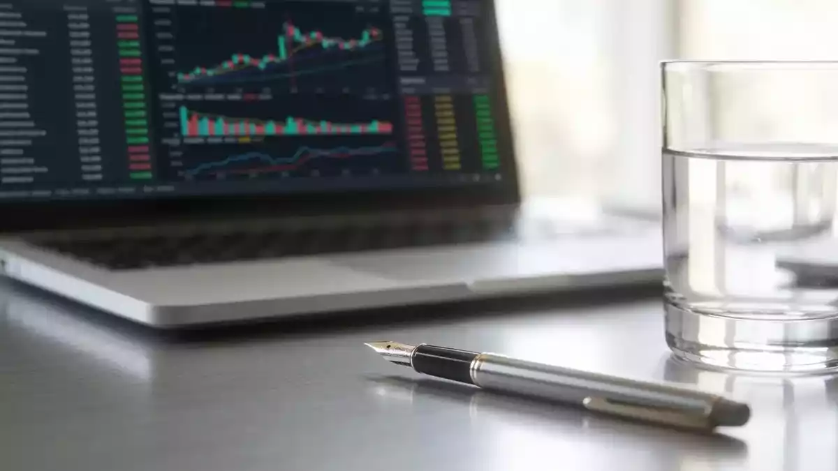 XRP Whales Add 470M Tokens as ETFs Draw $38M and Network Activity Jumps