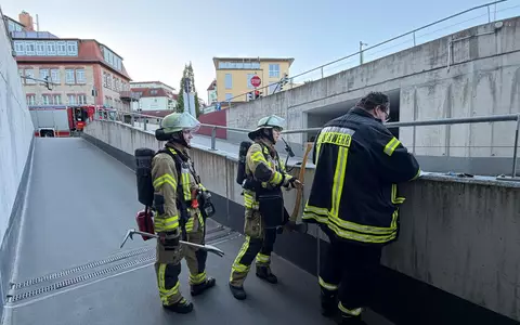 FW Weinheim: Angebranntes Essen löst Feuerwehreinsatz im 3-Glocken-Center aus - Foto: presseportal.de
