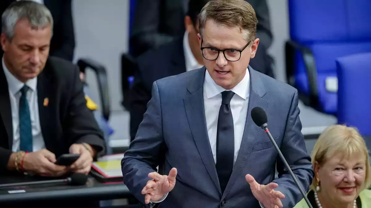 Carsten Linnemann will nächste Woche seine Pflegereform ins Kabinett bringen. (Archivfoto)  - Bild: Kay Nietfeld/dpa