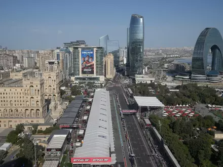 In der Schlussphase wird es in Baku richtig spannend. - Foto: Pavel Bednyakov/AP/dpa