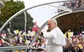 Nach offiziellen Angaben haben sich etwa 600.000 Menschen für den Gottesdienst nahe den Champs-Élysées angemeldet.  - Foto: Emma Da Silva/AP/dpa