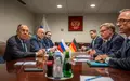 Die ersten direkten Gespräche seit Jahren: Wadephul hat Lawrow getroffen. - Foto: Michael Kappeler/dpa