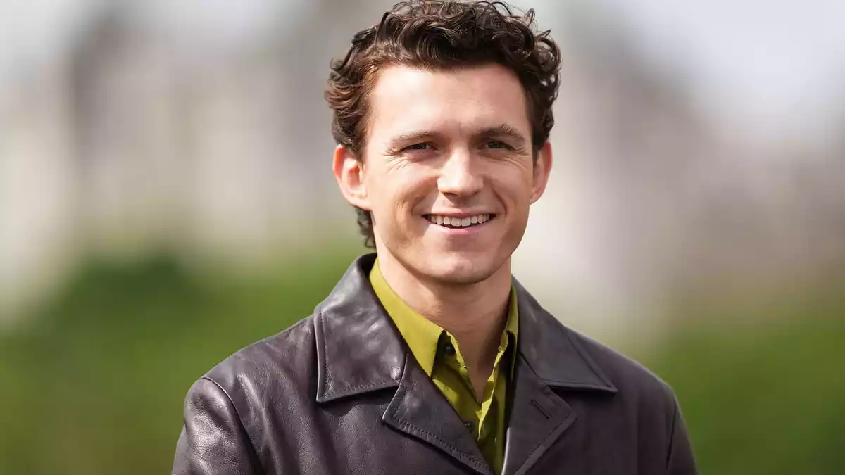 Schauspieler Tom Holland freut sich auf seine Rolle als Fred Astaire. (Archivbild) - Bild: Scott A Garfitt/Invision/AP/dpa