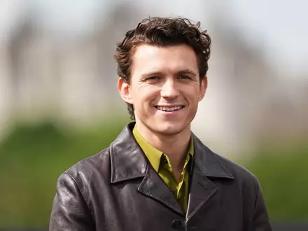 Schauspieler Tom Holland freut sich auf seine Rolle als Fred Astaire. (Archivbild) - Foto: Scott A Garfitt/Invision/AP/dpa