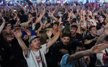 Die Behörden sprachen von 25.000 Teilnehmern, die Veranstalter von 300.000. - Foto: Manu Fernandez/AP/dpa