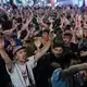 Die Behörden sprachen von 25.000 Teilnehmern, die Veranstalter von 300.000. - Bild: Manu Fernandez/AP/dpa
