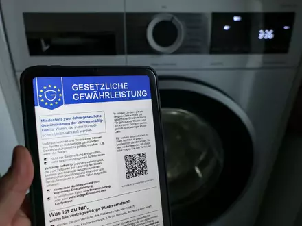 Was können Verbraucher bei Problemen tun? Auch darüber klärt das Label auf. (Symbolbild) - Foto: Jan Woitas/dpa