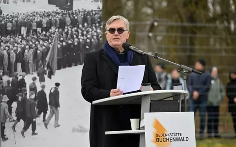Hape Kerkeling hat eine vielbeachtete Rede zum Jahrestag der Befreiung des Konzentrationslagers Buchenwald bei Weimar gehalten. (Archivbild) - Foto: Martin Schutt/dpa