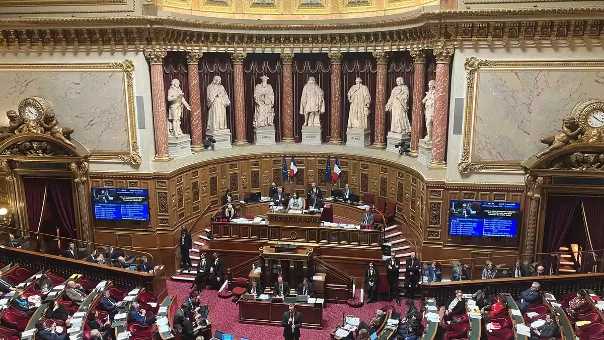 Frankreichs Senat wird etwa zur Hälfte neu gewählt. (Archivbild) - Bild: Jonathan Klein/AFP/dpa