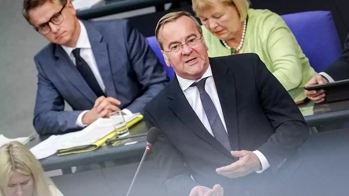Verteidigungsminister Pistorius sagt im Bundestag: Moskau testet unsere Reaktion. (Archivbild) - Bild: Kay Nietfeld/dpa