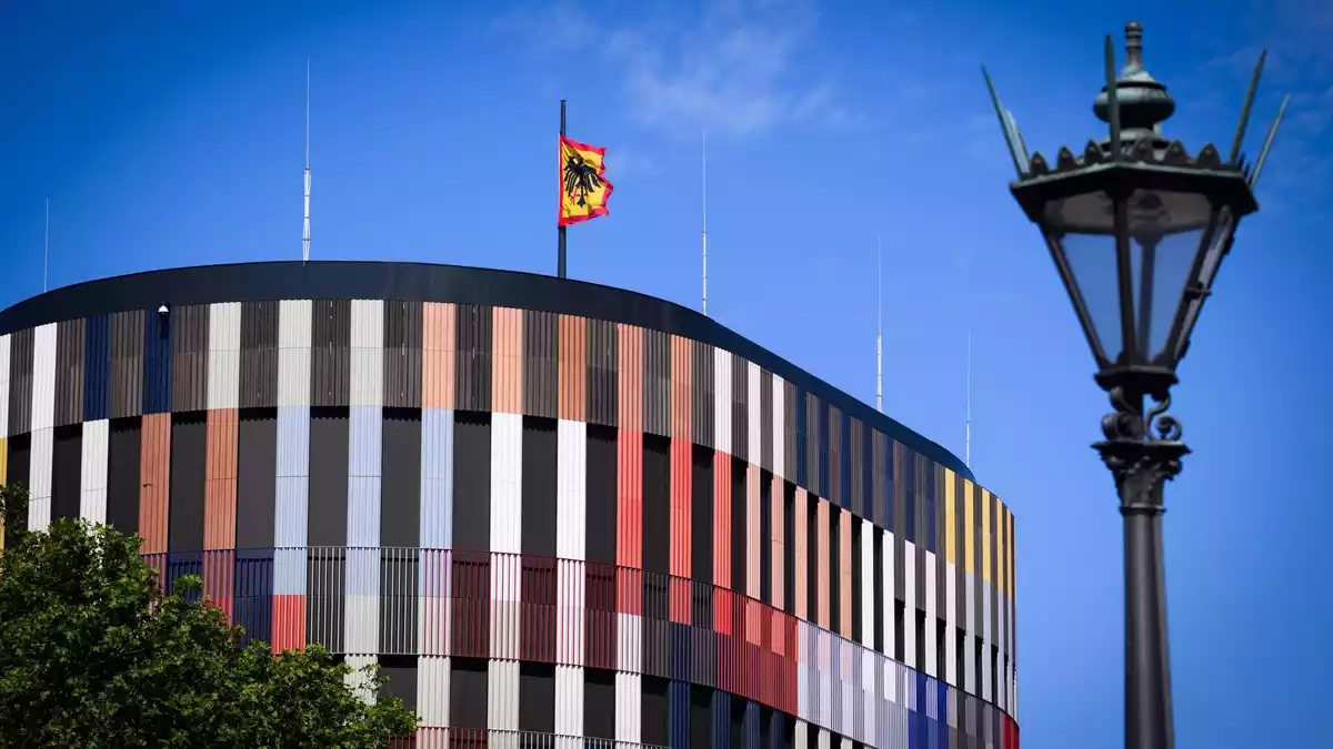 Die nächste Bundespräsidentin oder der nächste Bundespräsident zieht in ein Provisorium, weil das Schloss Bellevue renoviert wird. - Bild: Bernd von Jutrczenka/dpa