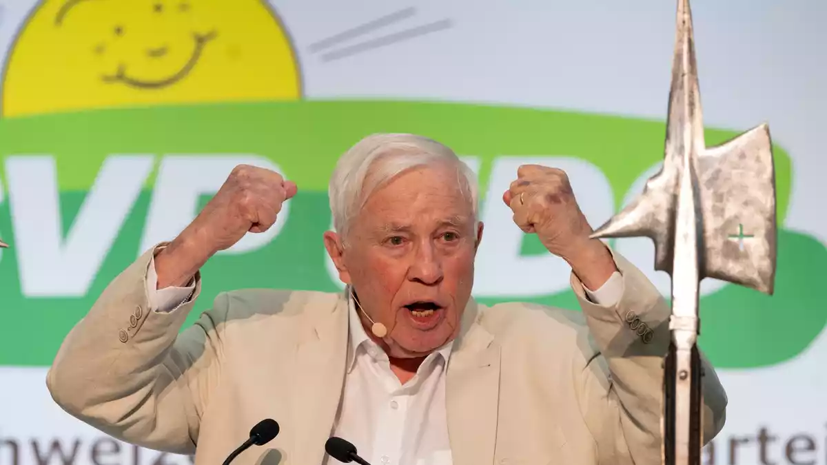 Blocher hat für den Fall der Niederlage schon ein Weitermachen angekündigt (Archivbild) - Bild: Urs Flueeler/KEYSTONE/dpa